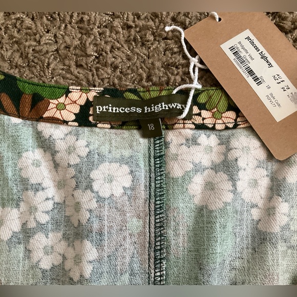 NWT~Princess Highway 60’s 70’s Inspired Green, Brown, & Cream Floral Vest, Large - Picture 3 of 7